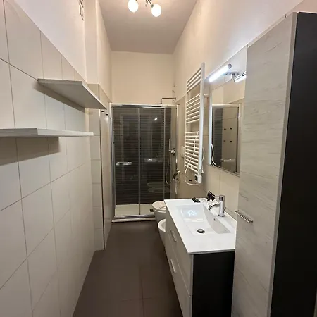 Apartamento Metro Famagosta - Modern Free Wifi & Parking